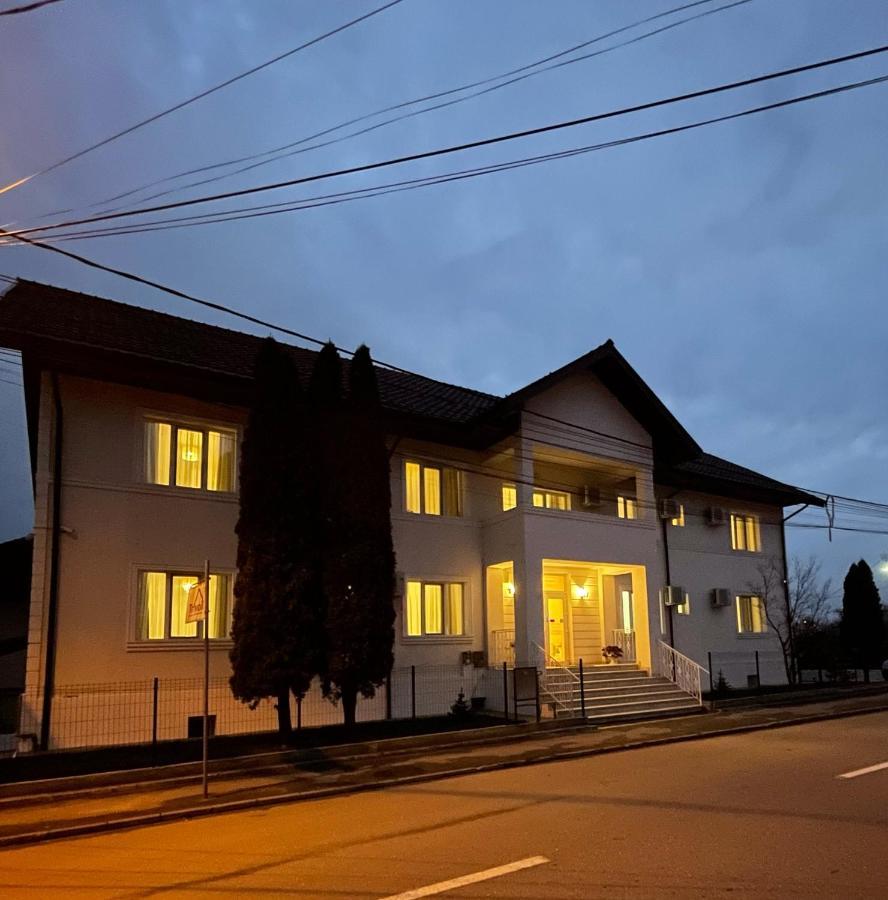 Cochet Boutique Hotel Zsilvásárhely Kültér fotó