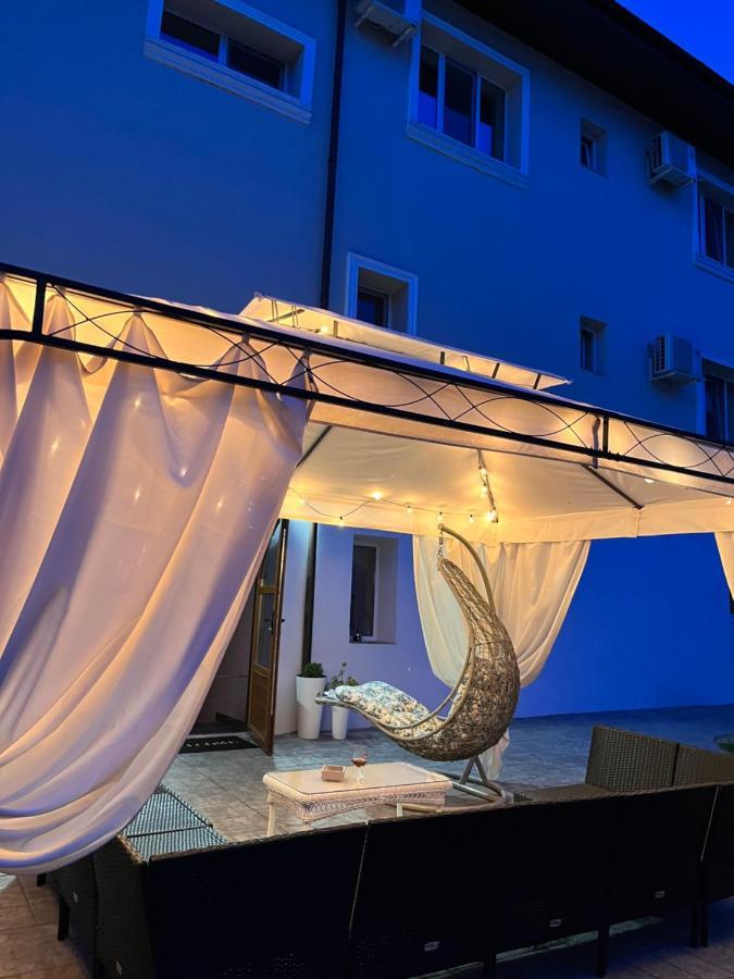 Cochet Boutique Hotel Zsilvásárhely Kültér fotó