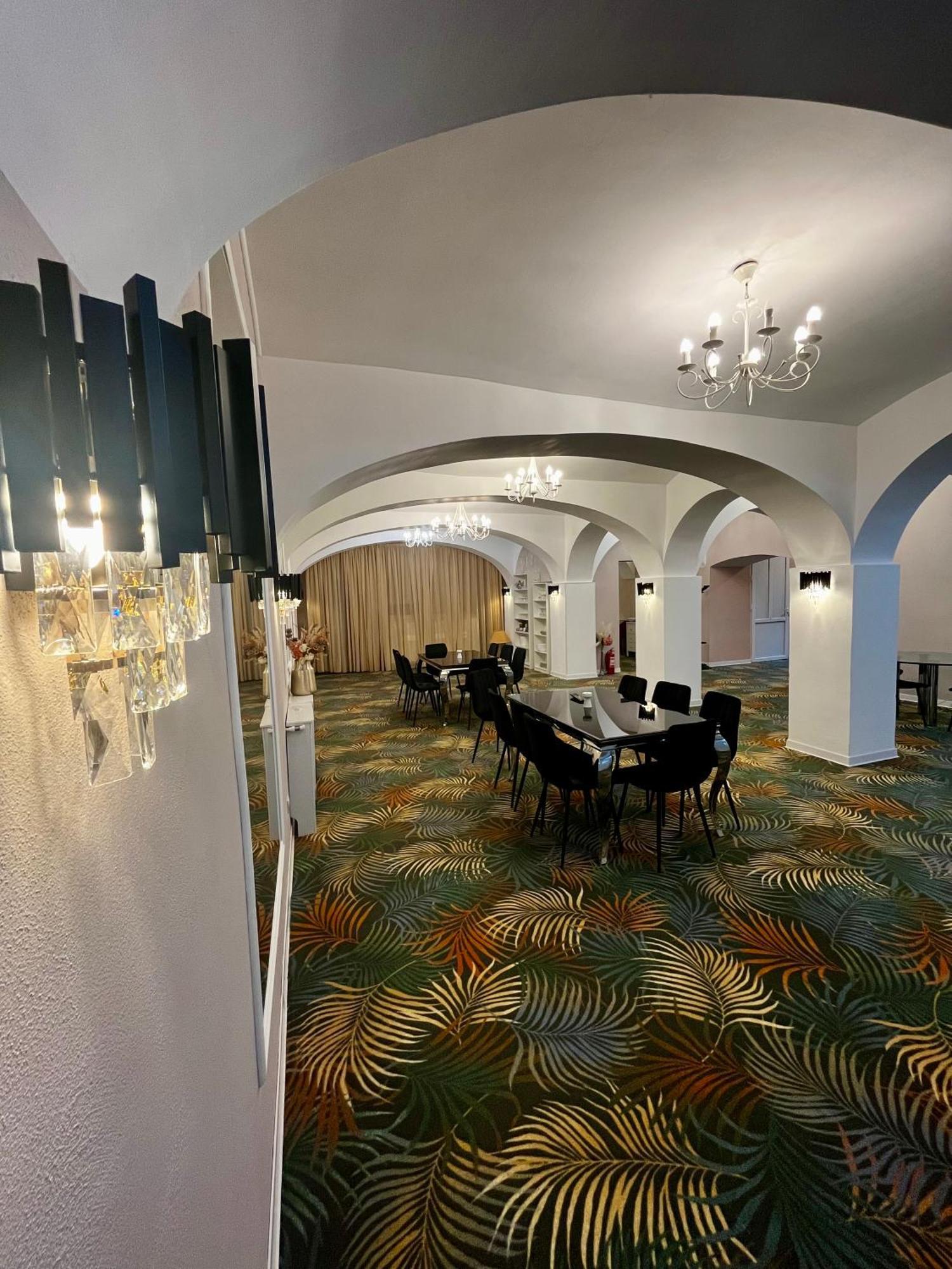 Cochet Boutique Hotel Zsilvásárhely Kültér fotó